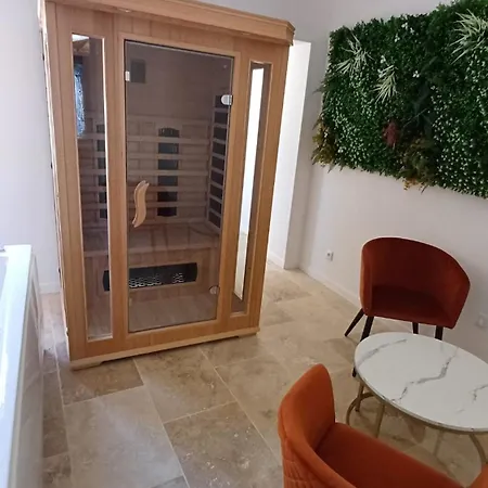 Апартаменты T2 Cosy & Sauna *